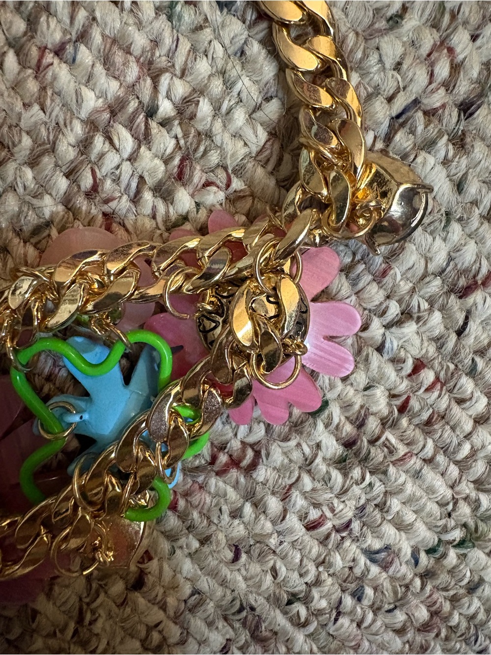 NWOT Betsey Johnson Flower Drama Bib Necklace - Picture 8 of 13